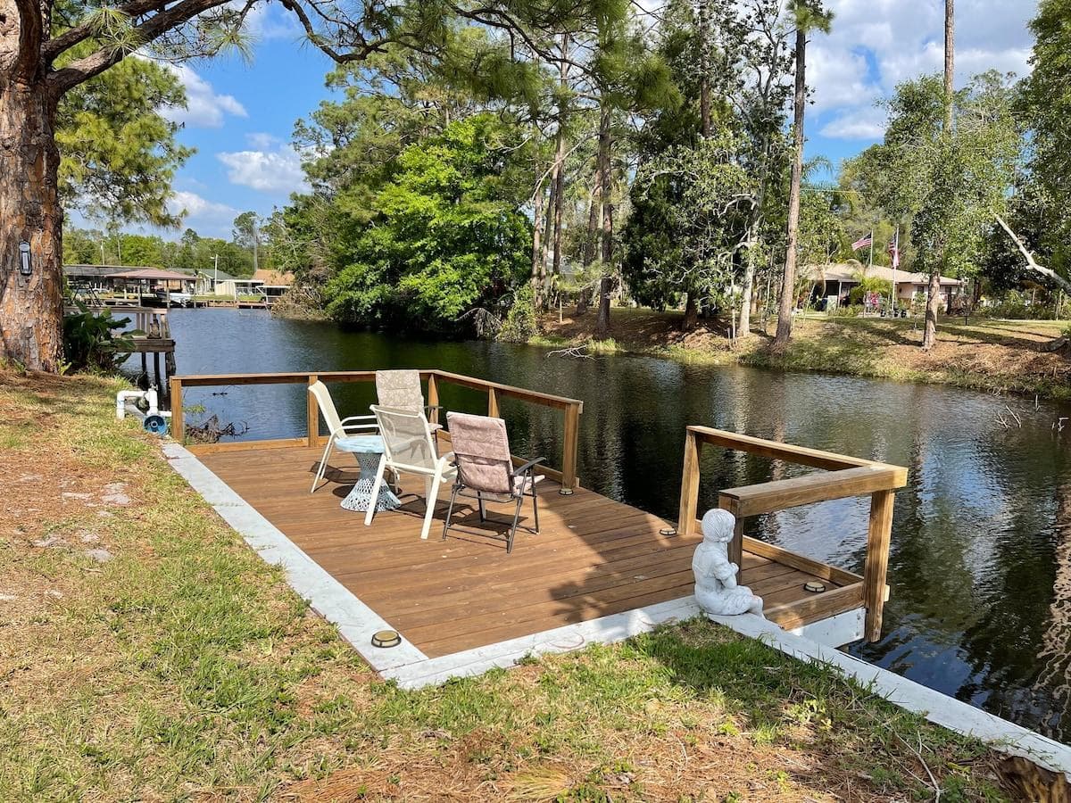 Peaceful dock where you can fish or  relax